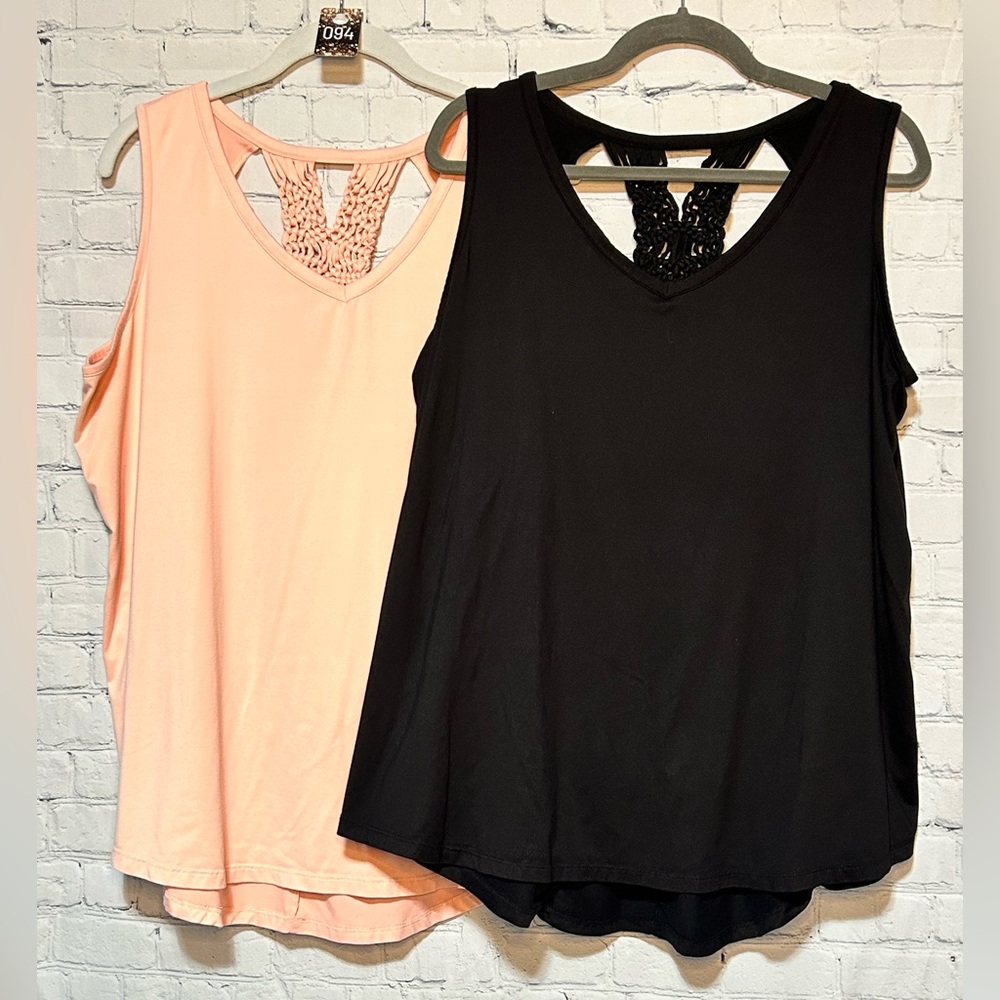 #94 two livi active tanks! Blush/peach and black 14/16
